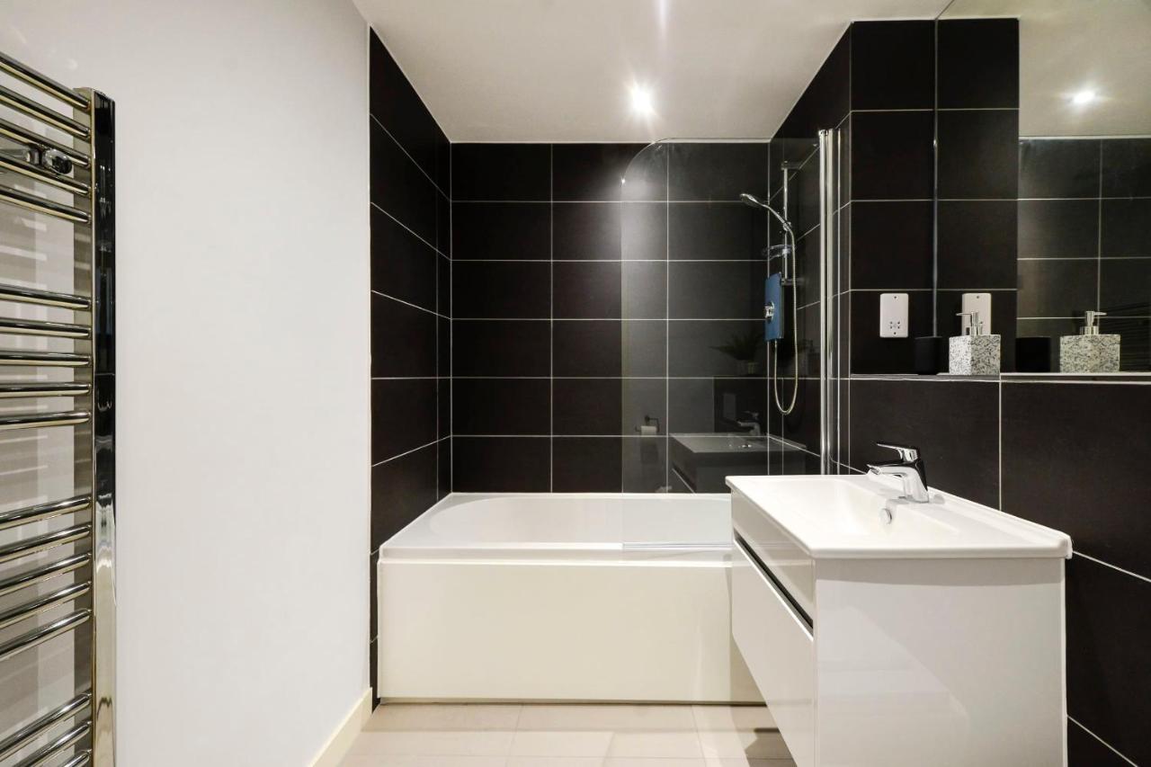 Ferienwohnung Guestready - Splendid Flat In Leith With Parking! Edinburgh Exterior foto